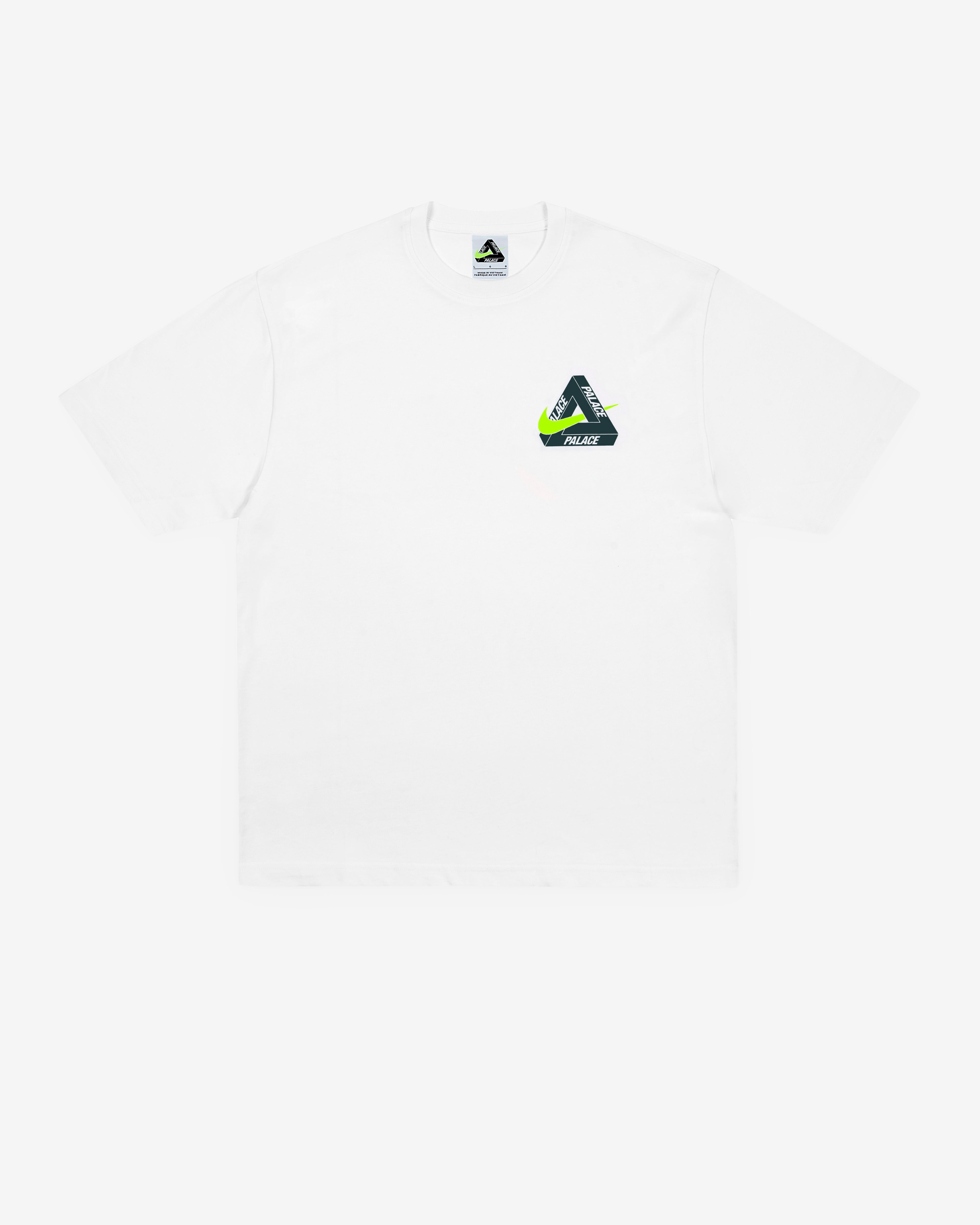 Palace Skateboards NIKE TRI SWOOSH Tシャツ