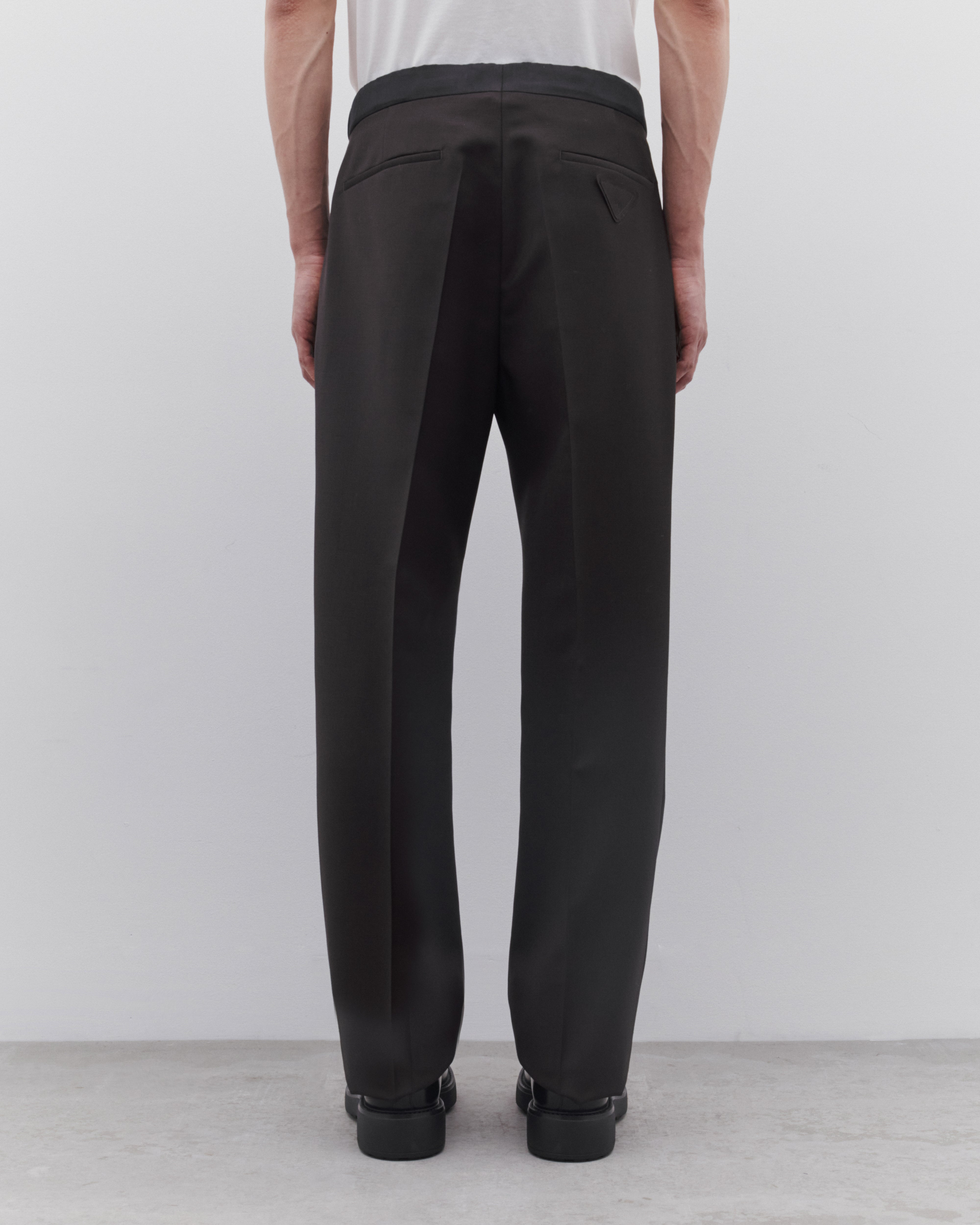 PRADA WoolとNylon46 細身スラックス