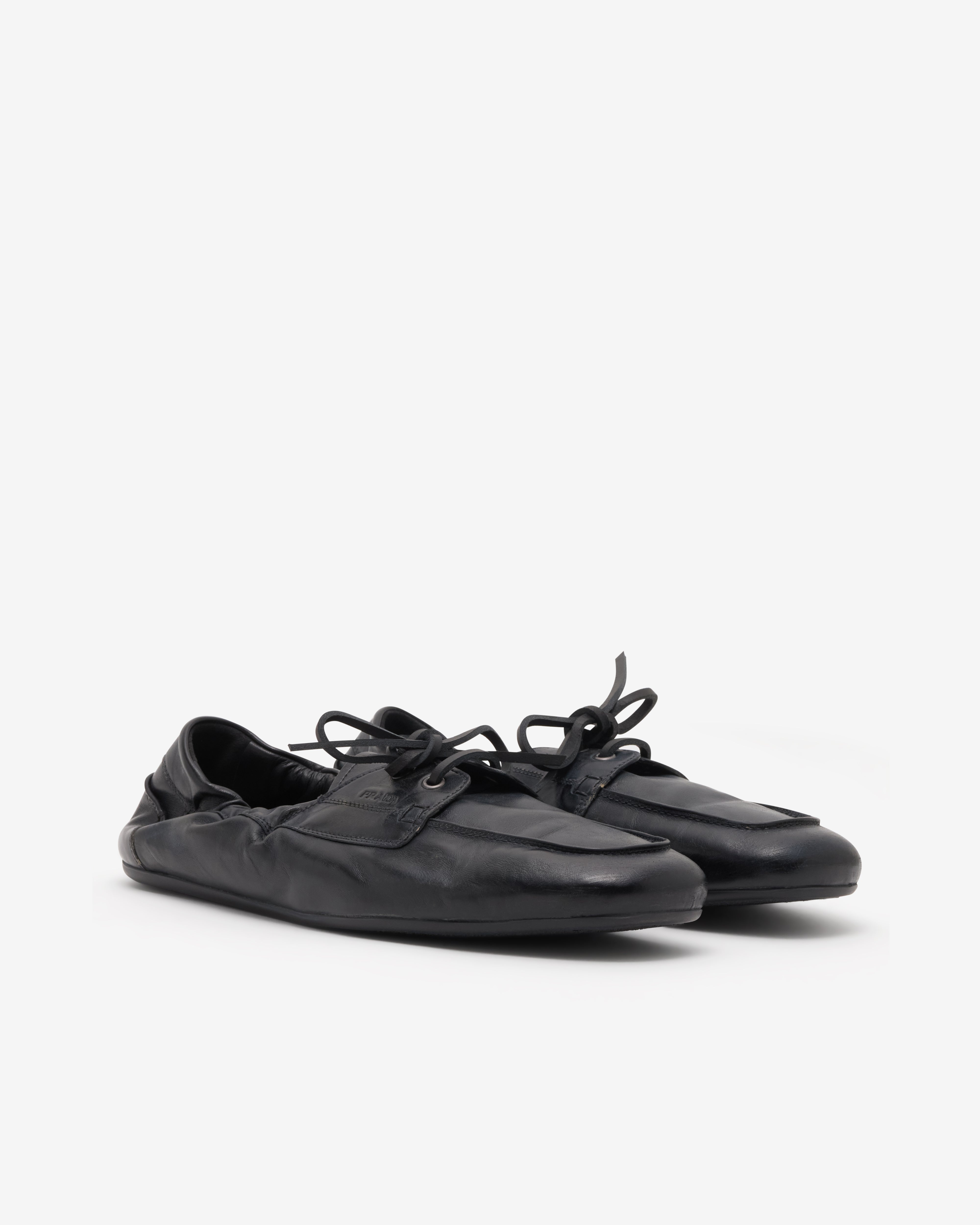 【オールレザー】00s PRADA All Leather Tailored Prada : Men's Shuffle Antiqued Leather Shoes (Black) | Dover