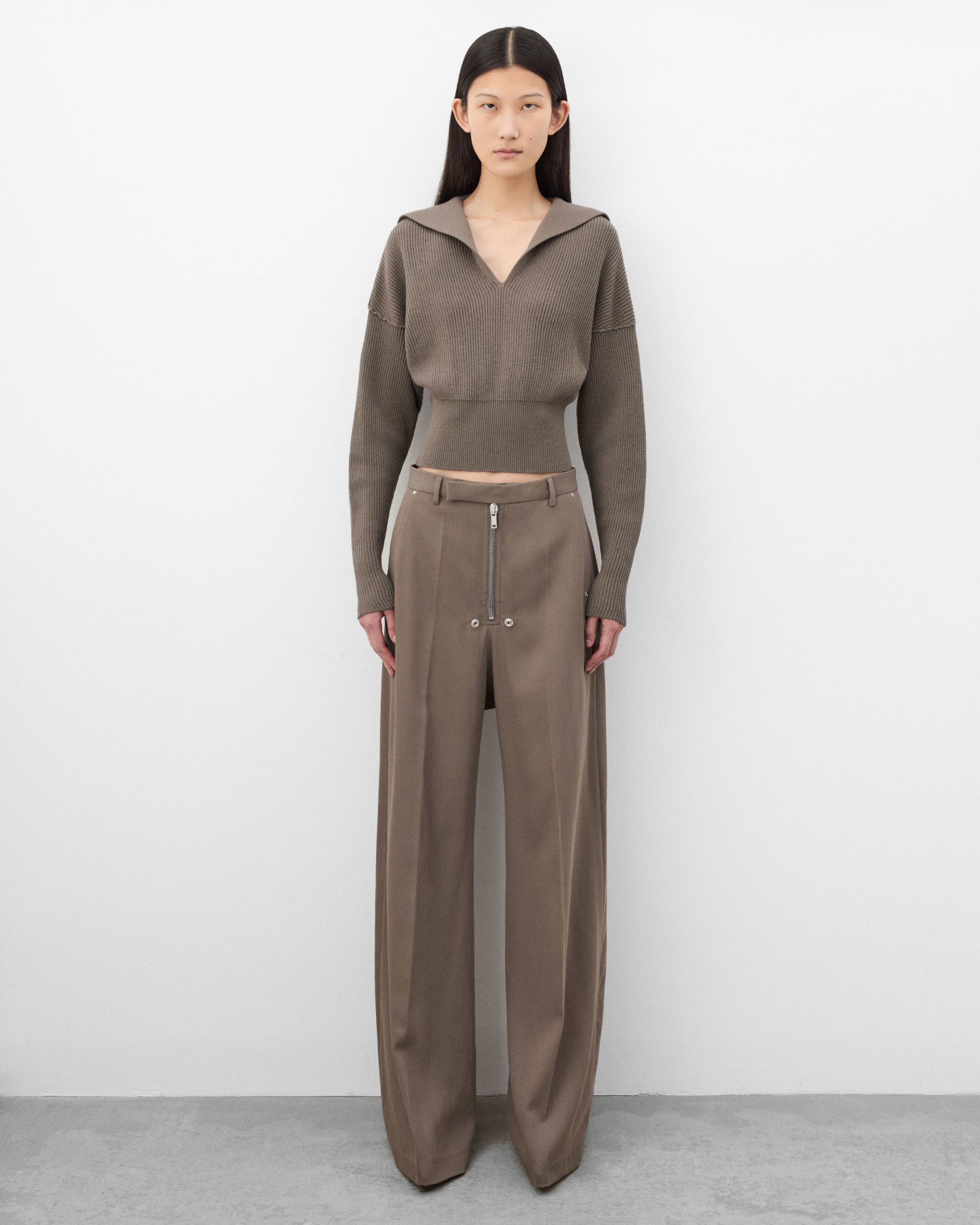 Rick Owens カシミア ダメージ ニット Rick Owens: Women's Dracu Cropped V Sweater (Dust) | Dover Street