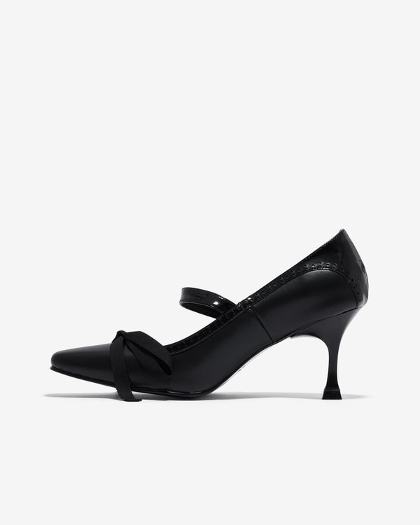 Renaissance Renaissance - Women’s Dame Kitten Heel - (Black)
