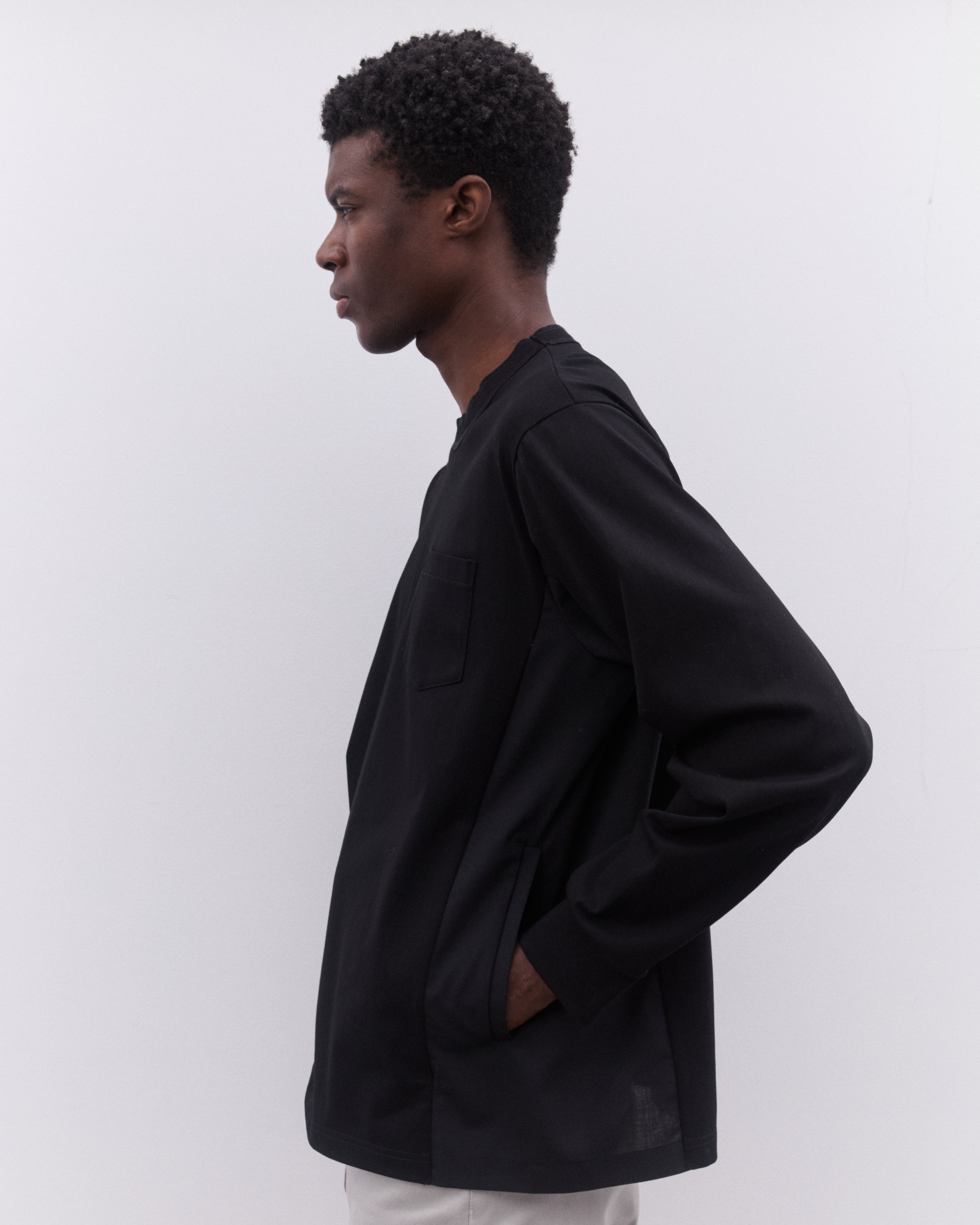 sacai: Men's Panelled Long Sleeve T-Shirt (Black) | DSML E-SHOP