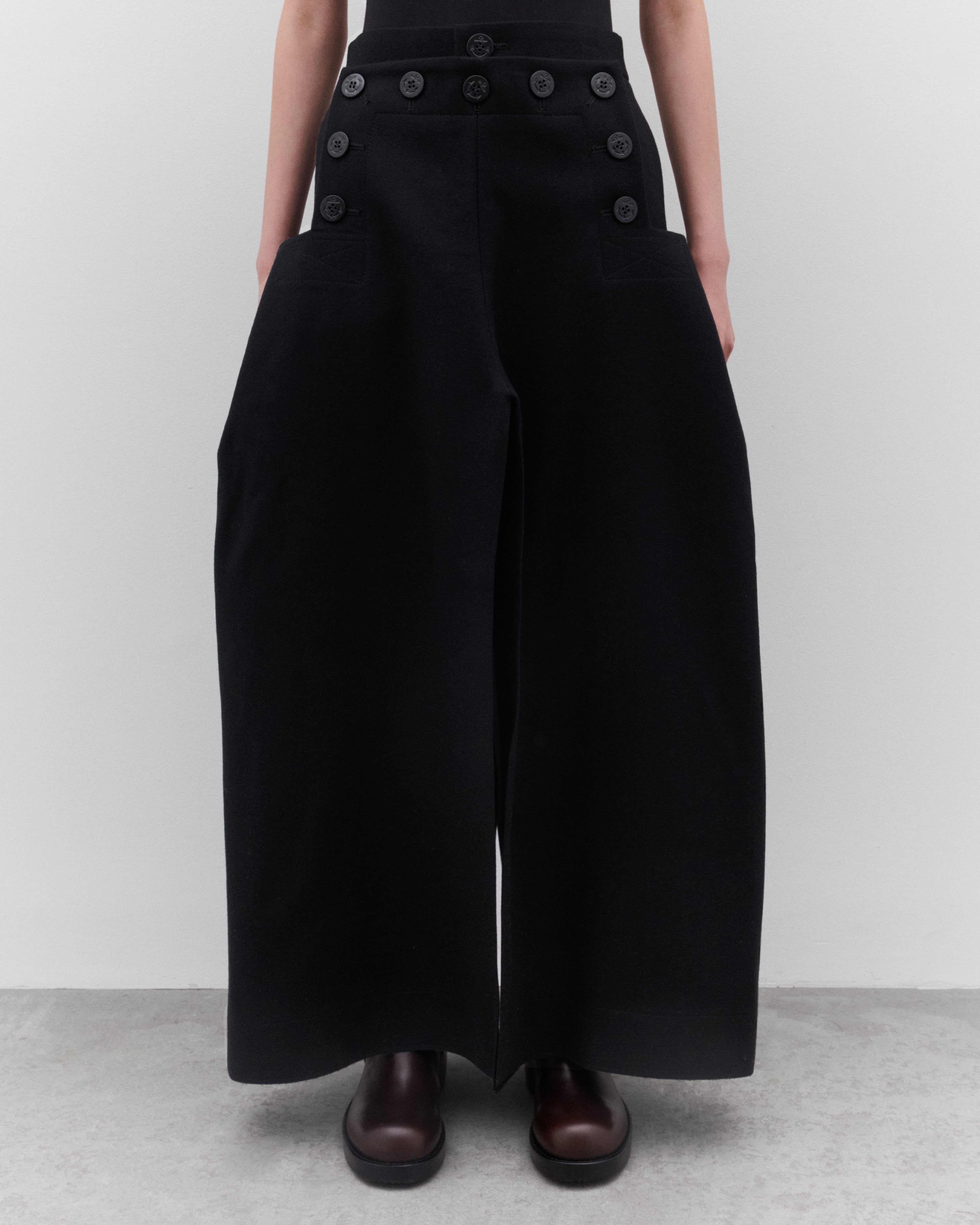 sacai: Women's Voluminous Wool Skirt (Black) | DSML E-SHOP