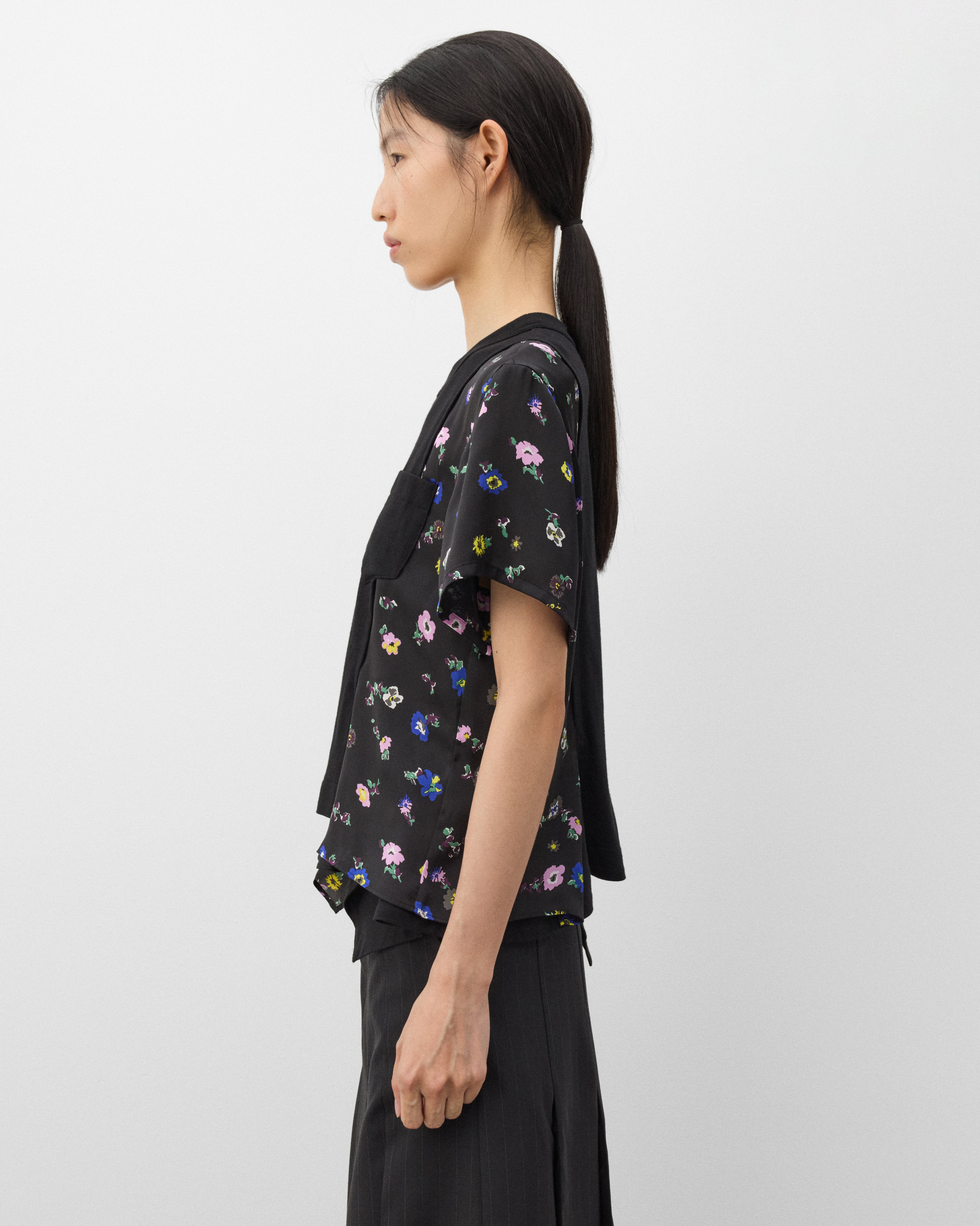Sacai: Women's Floral Print T-Shirt (Black/Multi) | Dover Street