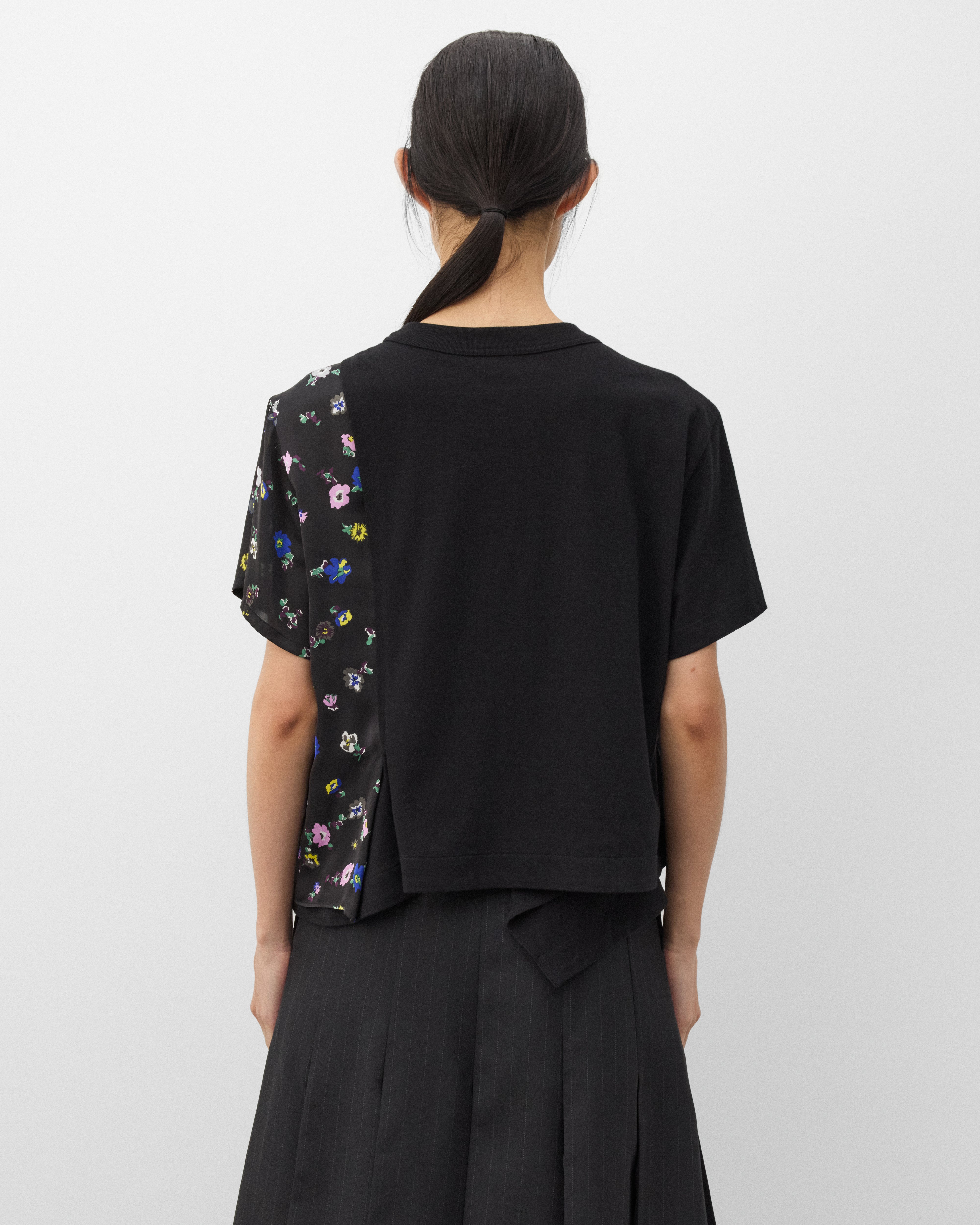 Sacai: Women's Floral Print T-Shirt (Black/Multi) | Dover Street