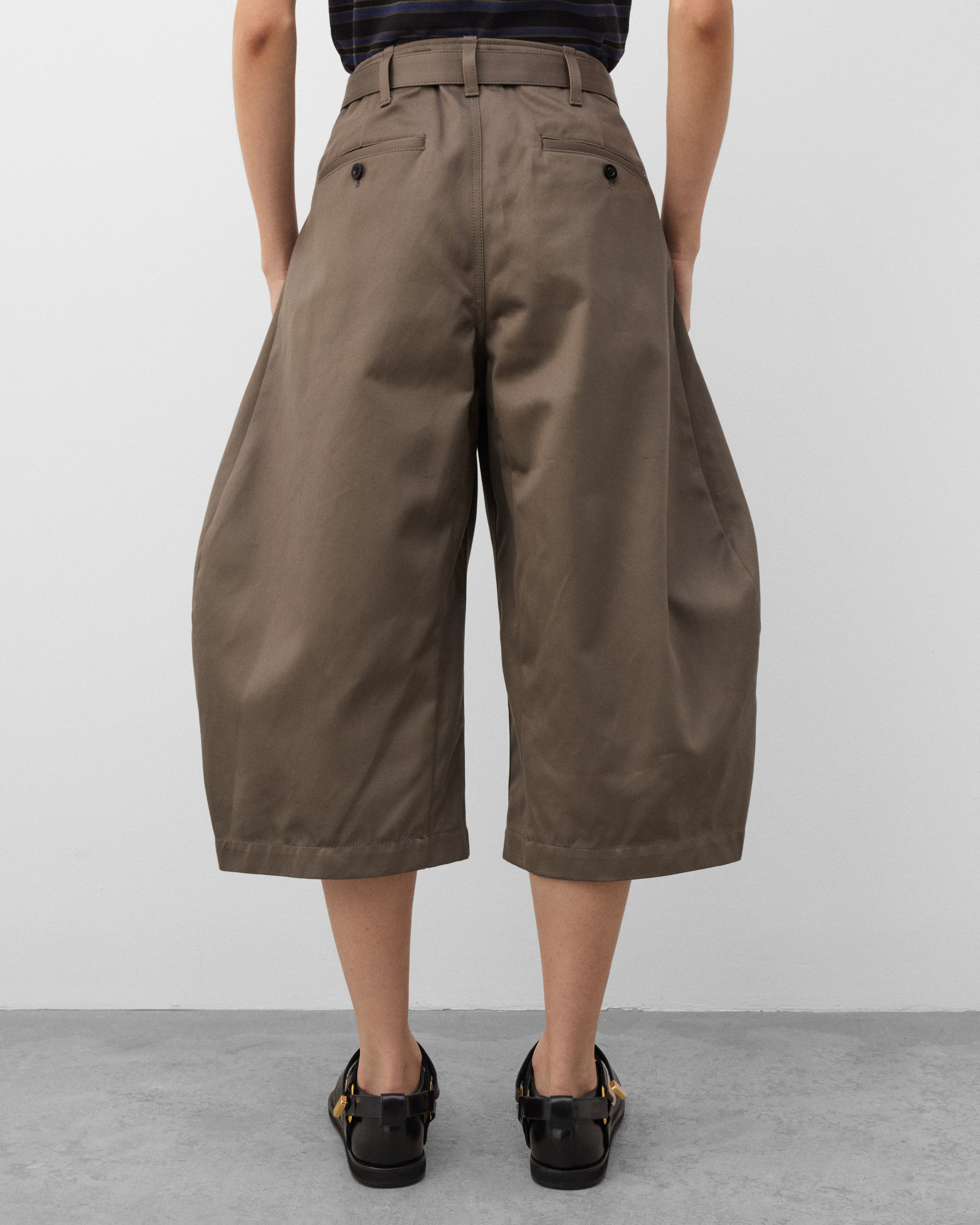 Sacai: Women's Cotton Chino Shorts (Khaki Grey) | Dover Street