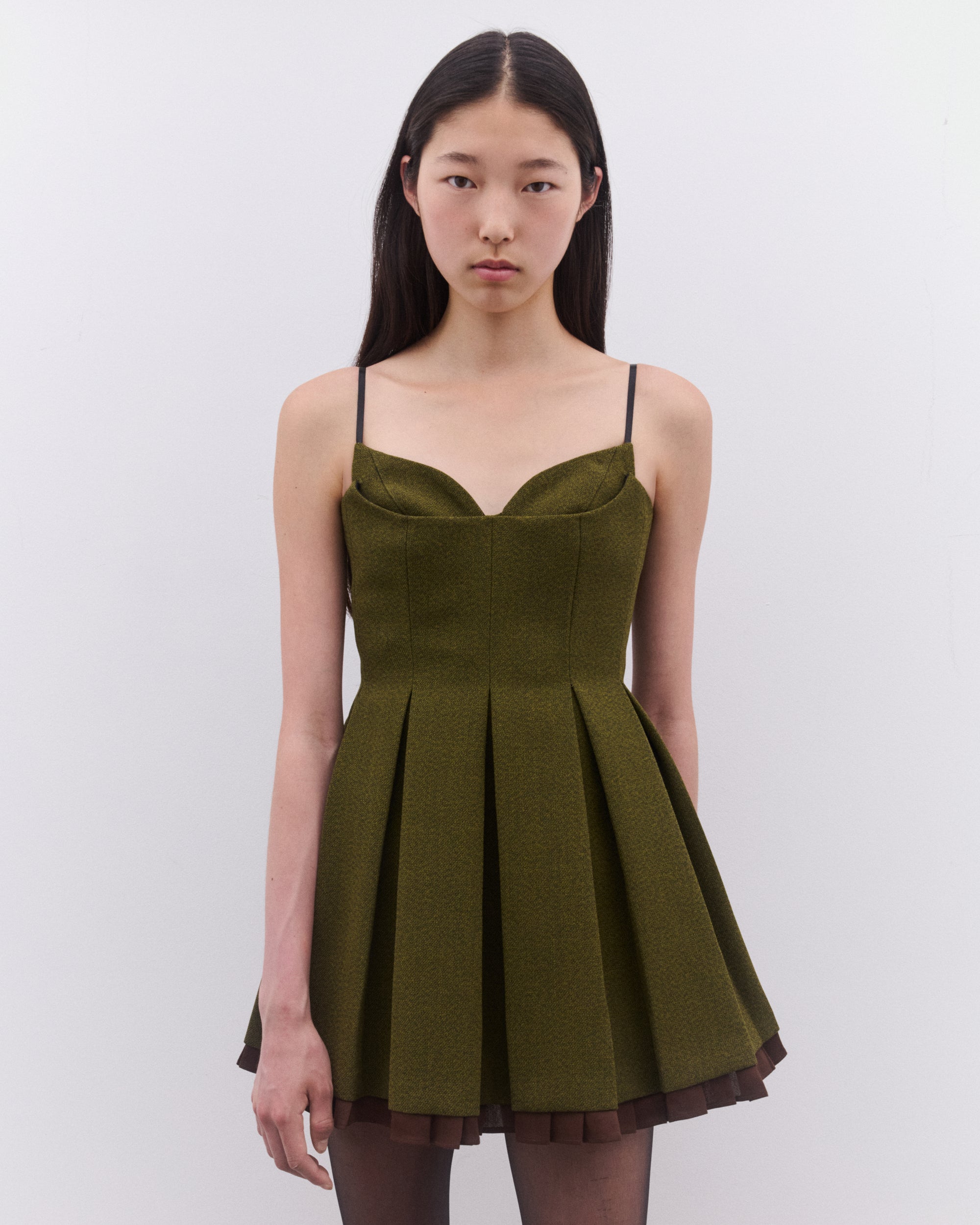 SHUSHU/TONG: Women’s Pleated Camisole Dress (Green)