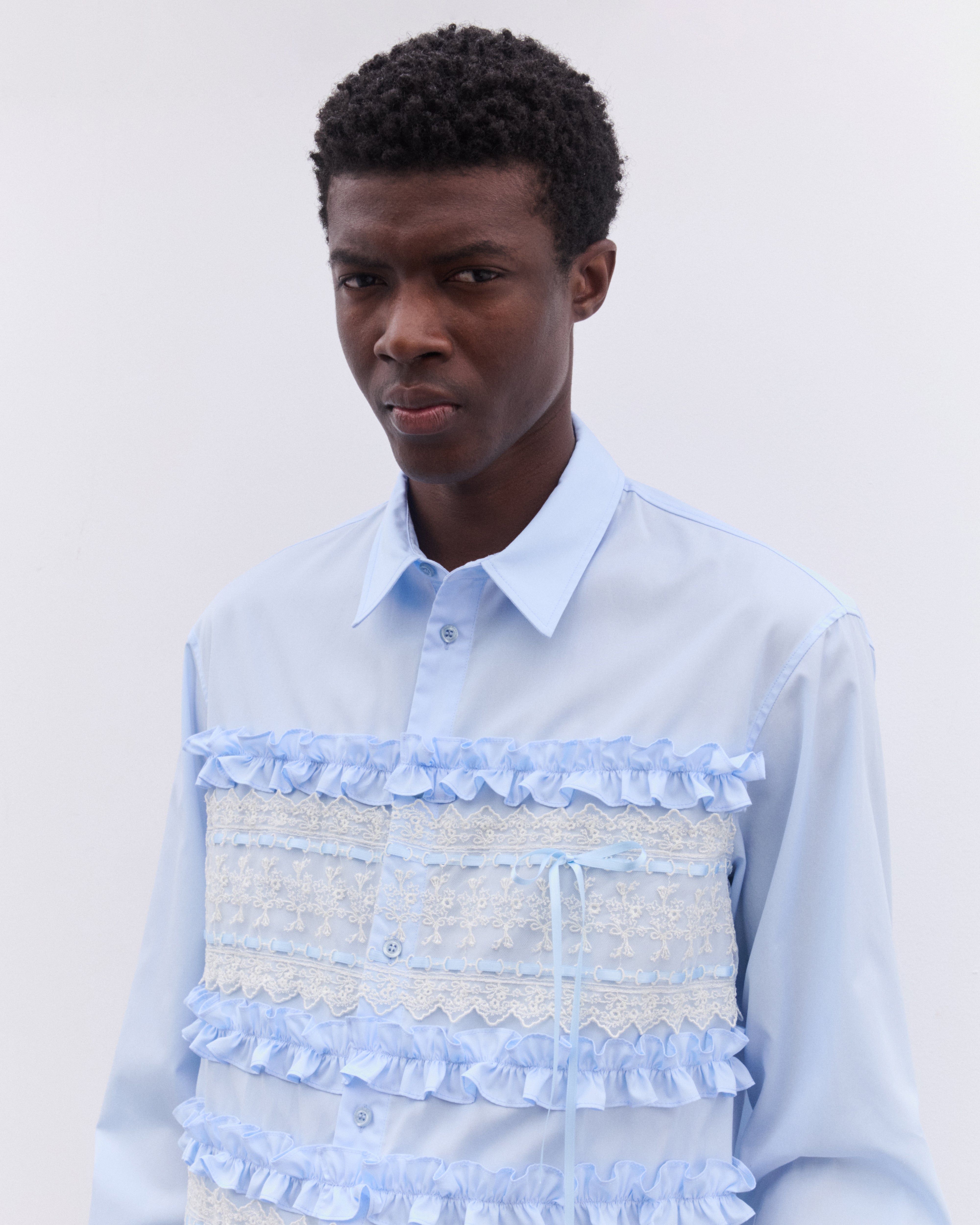 Simone Rocha: Men's Lace Ribbon Trim Easy Shirt (Baby Blue
