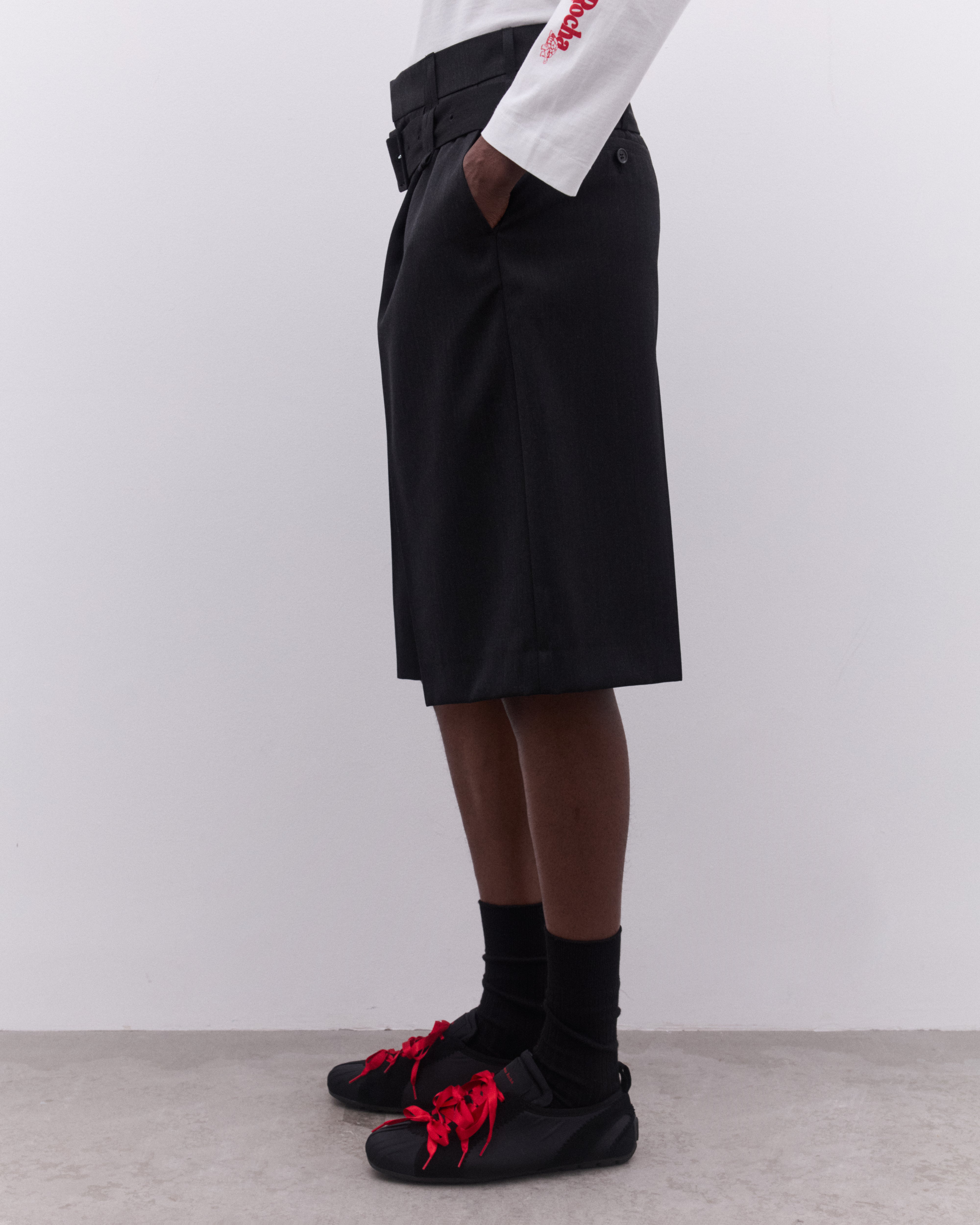 Simone Rocha: Men's Wide Leg Shorts (Charcoal) | DSML E-SHOP