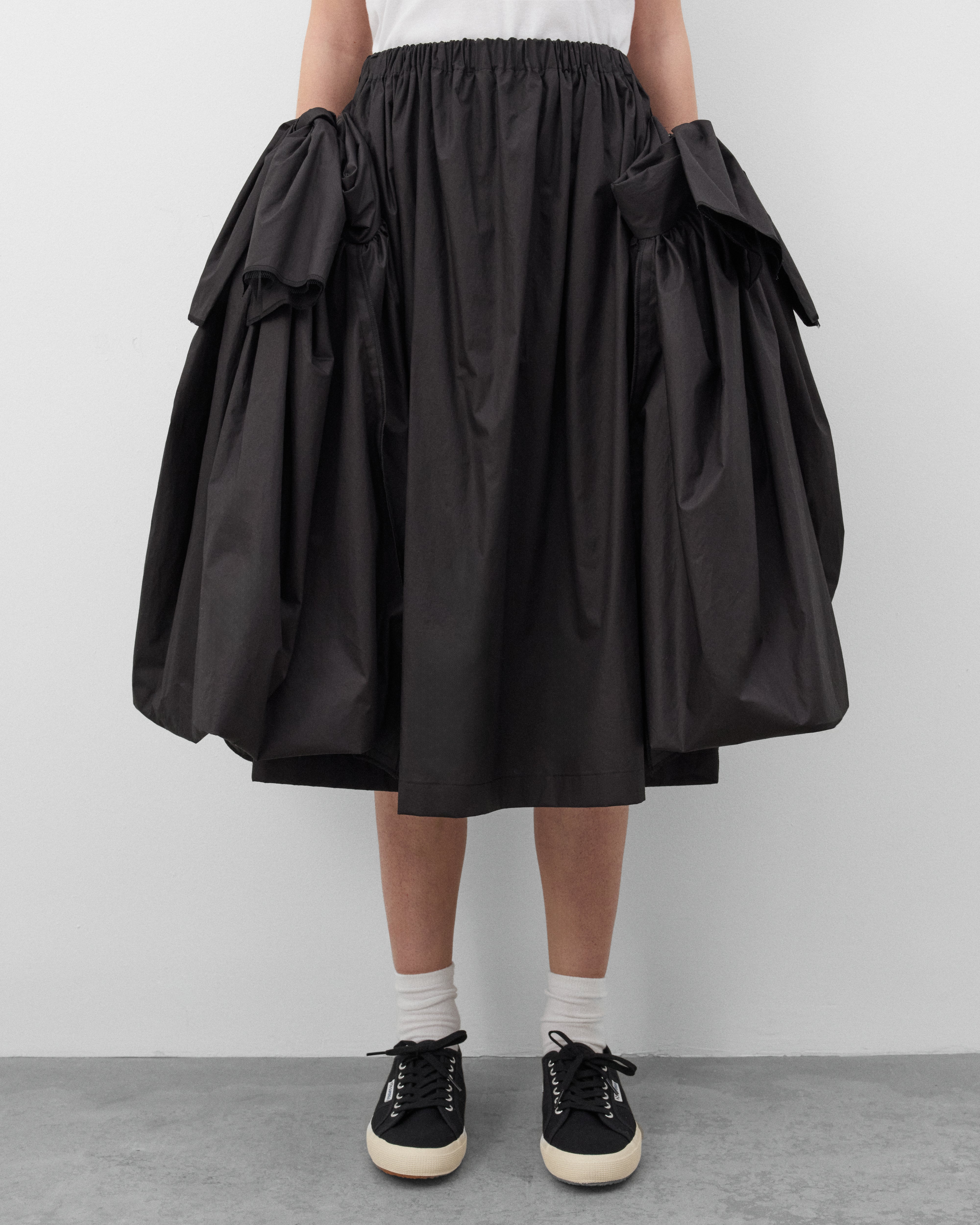 スカート akiki the iconic bow skirt/black Tao: Women's Bow Skirt (Black) | Dover Street Market London