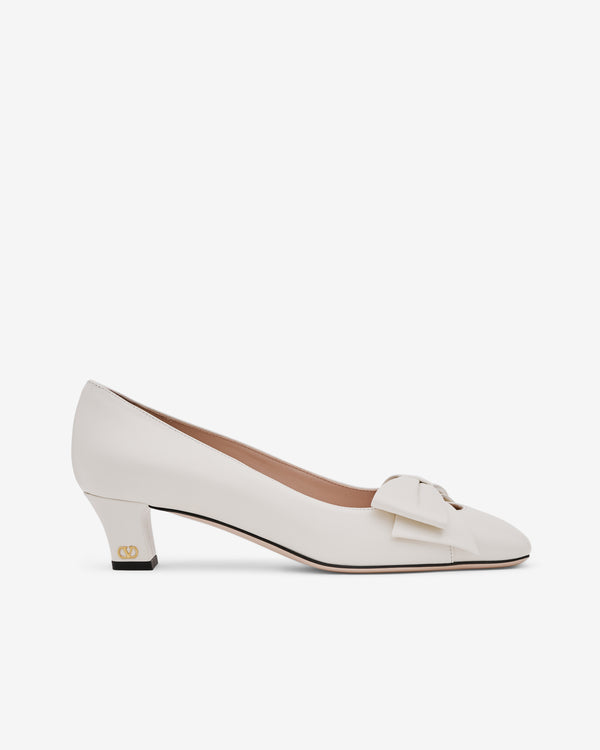 Valentino - Women's Bowow Pump In Kidskin - (Ivory)