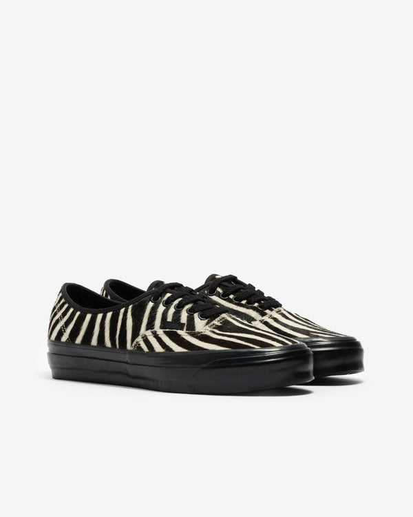 Vans - Life Is Unfair Authentic 44 - (Zebra)