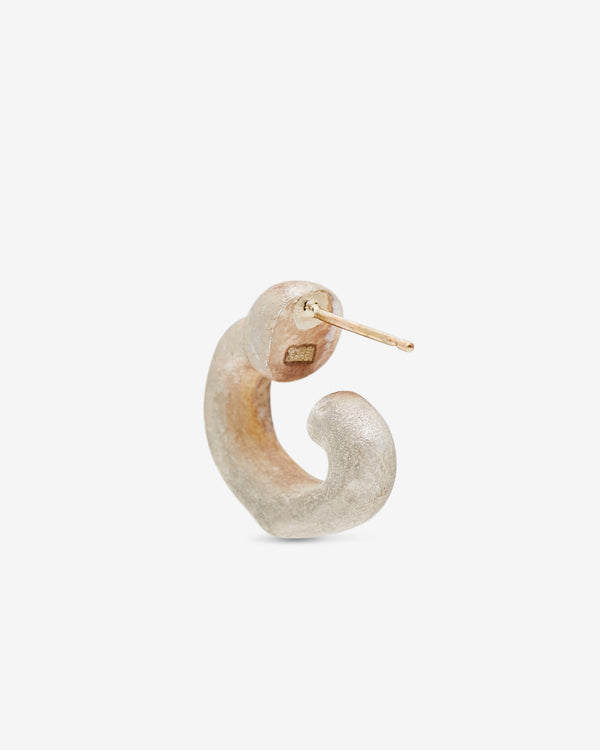 Weinan Pan - Bone Earring No4 with Faceted Pearl - (Silver/Gold)
