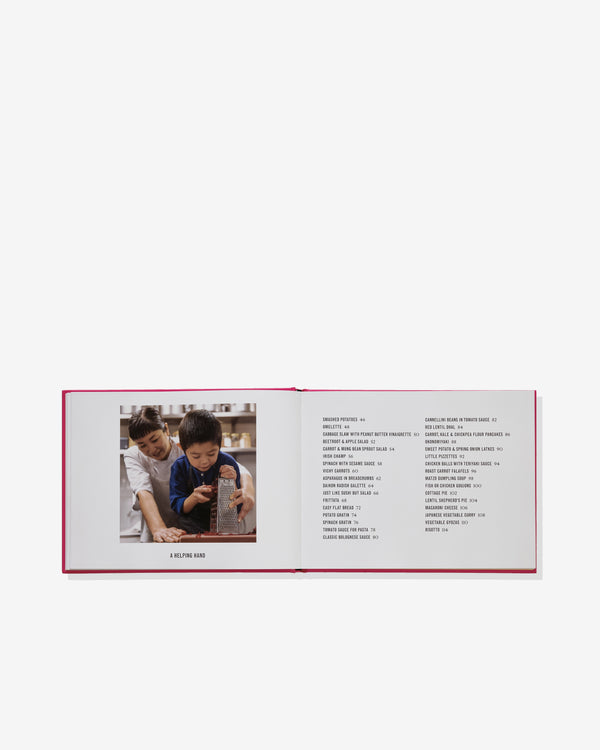 Phaidon - Breakfast Lunch Tea With Children