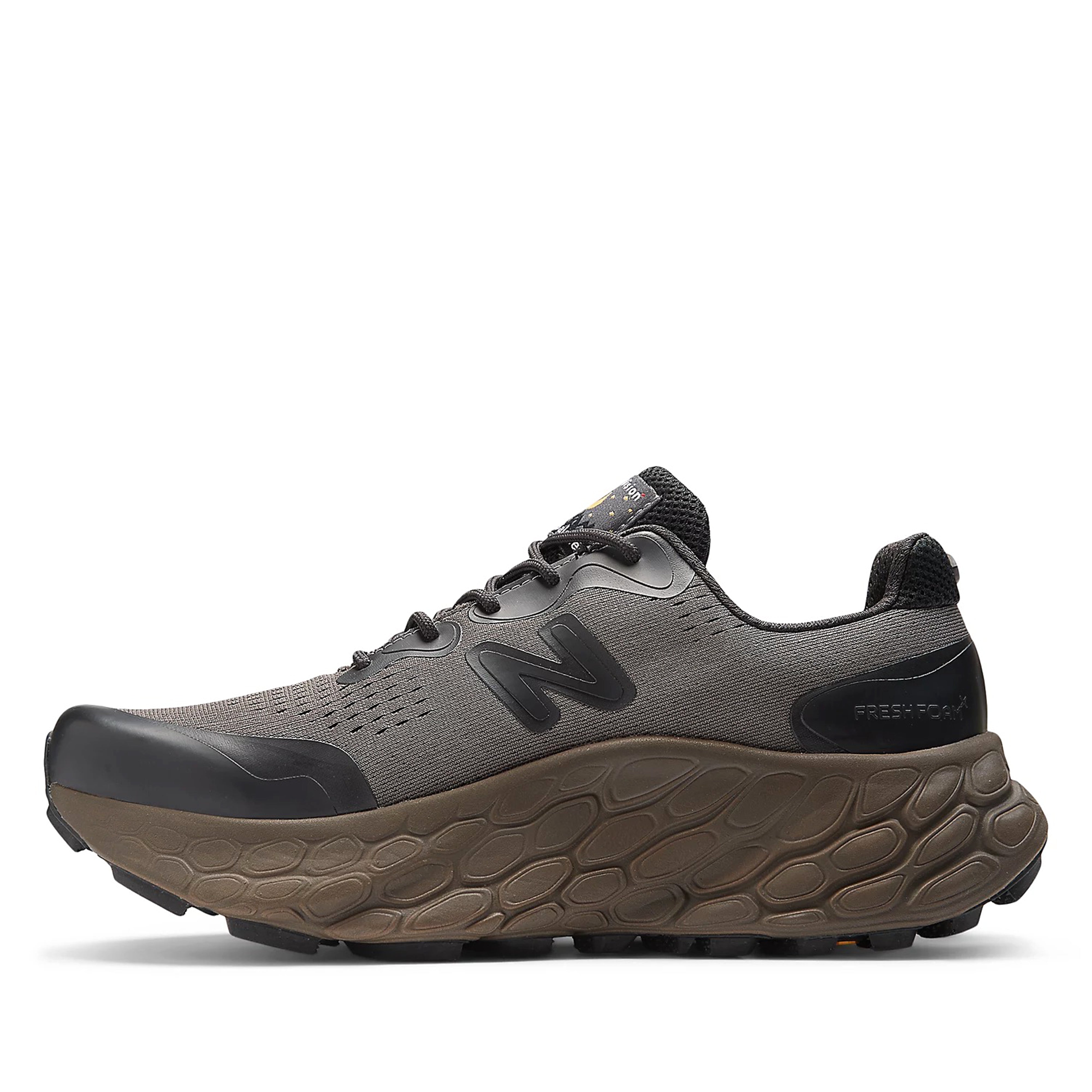 New balance mens district hot sale run