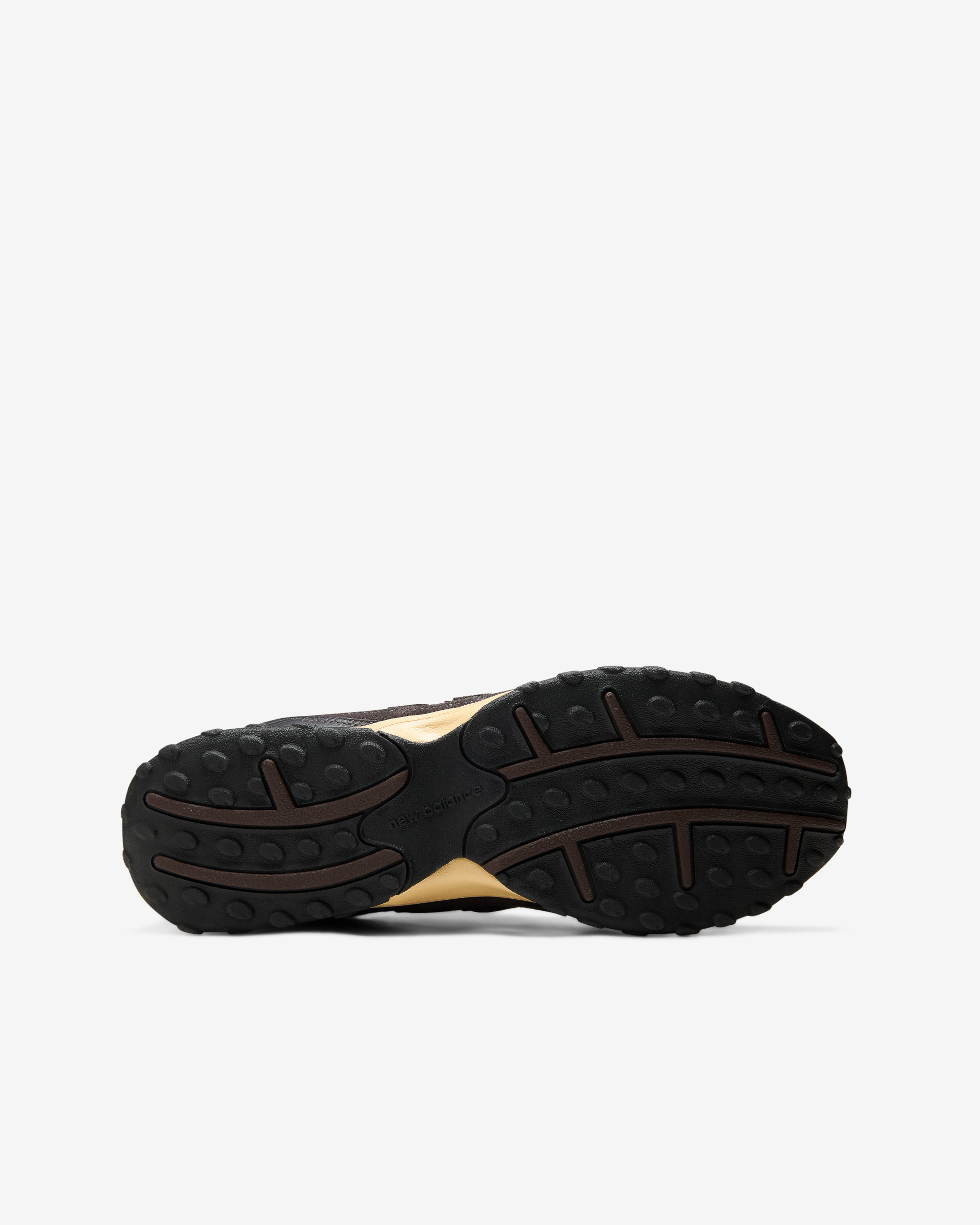 New Balance: Men's Auralee 204L (Ganache/Black Bean) | Dover