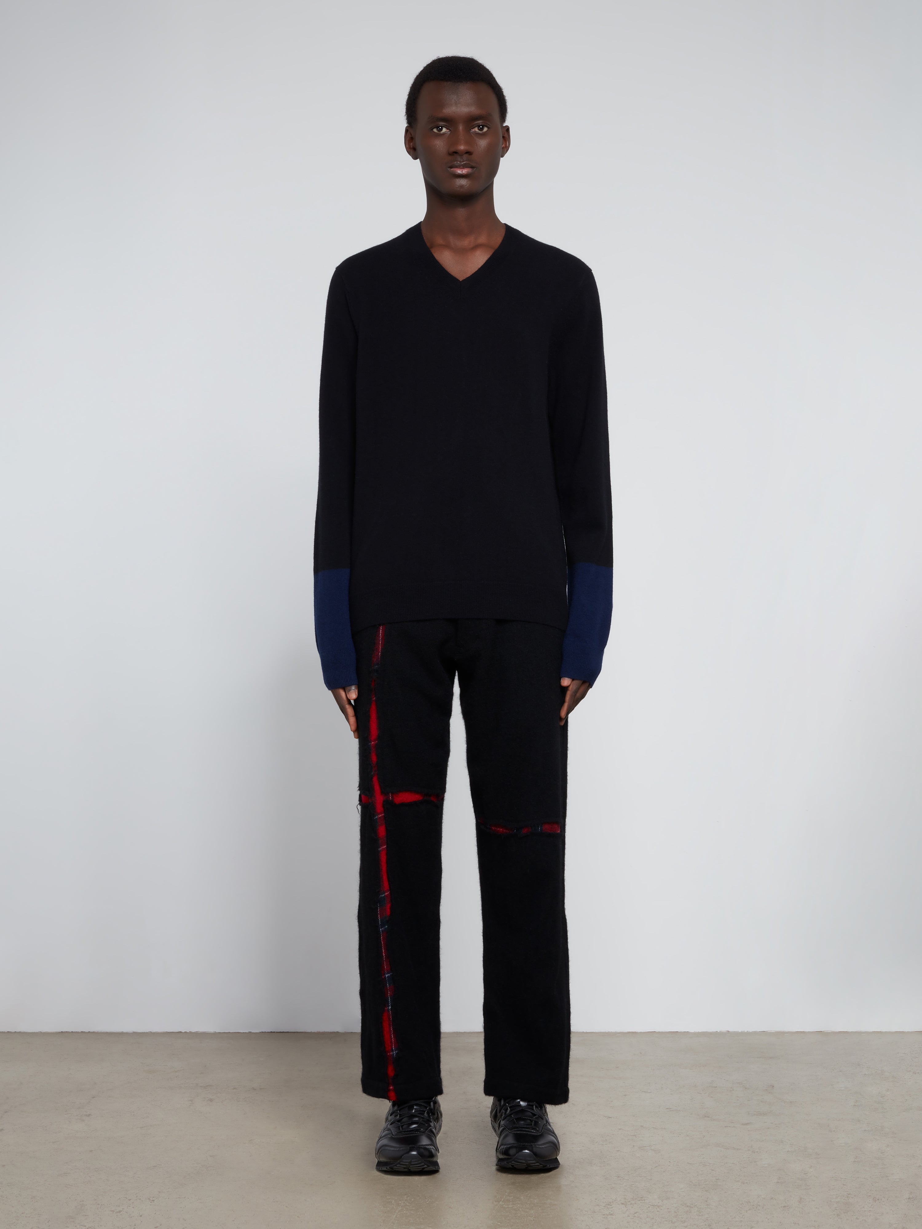 Comme des Gar ons SHIRT Forever V Neck Contrast Jumper Black Navy