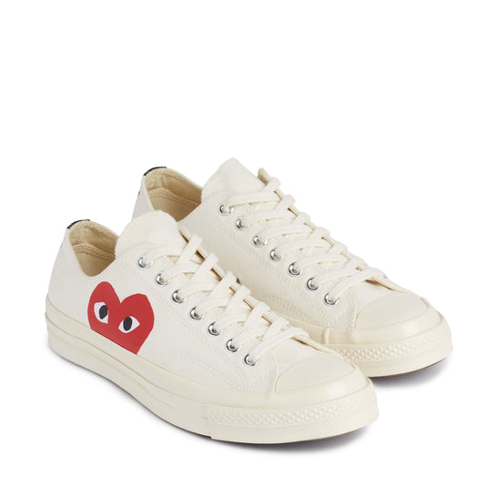 Play Converse: Red Heart Chuck Taylor All Star ’70 Low Sneakers (White ...