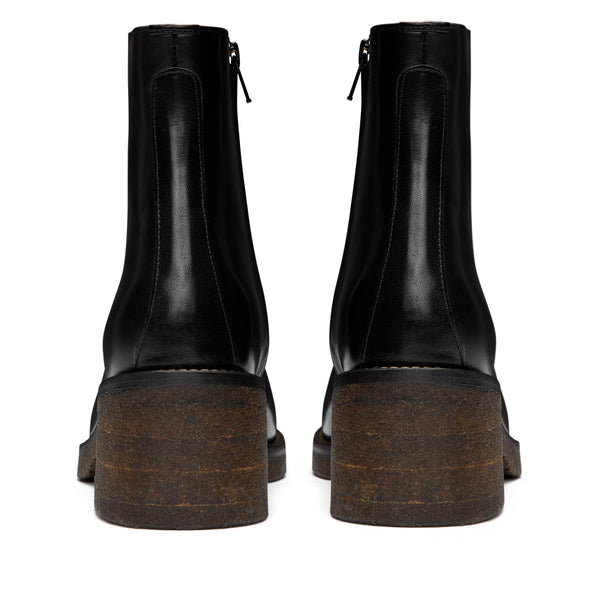 Lemaire - Women’s Woman Piped Heel - (Black)