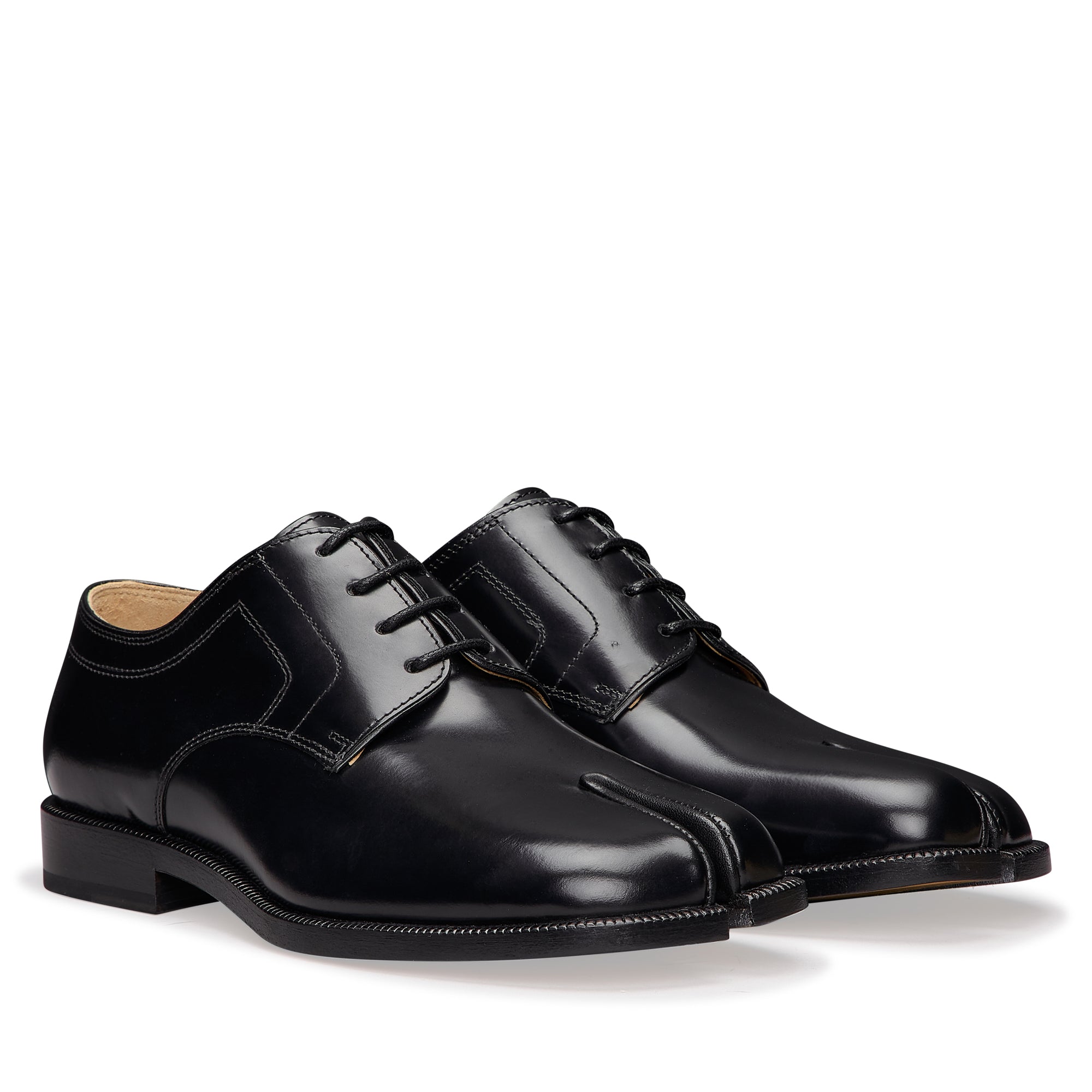 Martin Margiela: Women's Tabi Lace-Ups Shoes (Black) | DSML E-SHOP